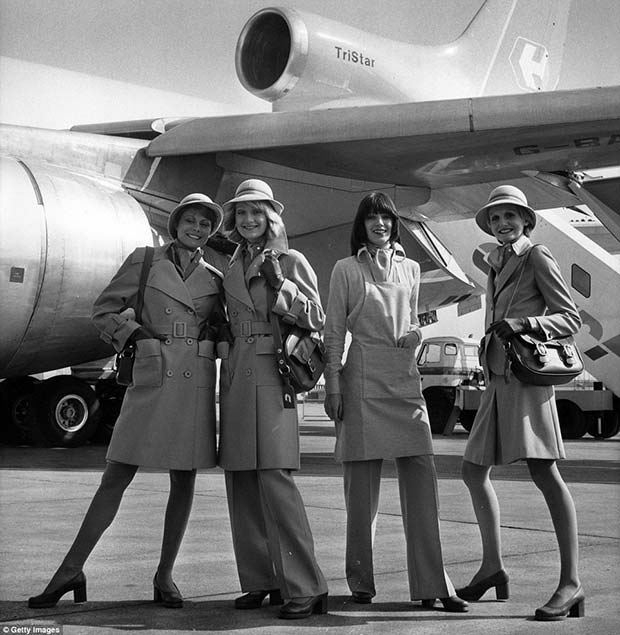 29 Vintage Flight Attendant Uniforms that Ruled the Skies | Team Jimmy Joe