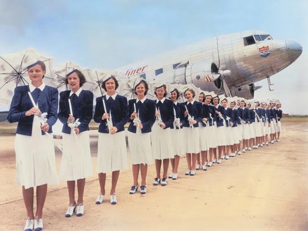 29 Vintage Flight Attendant Uniforms that Ruled the Skies | Team Jimmy Joe